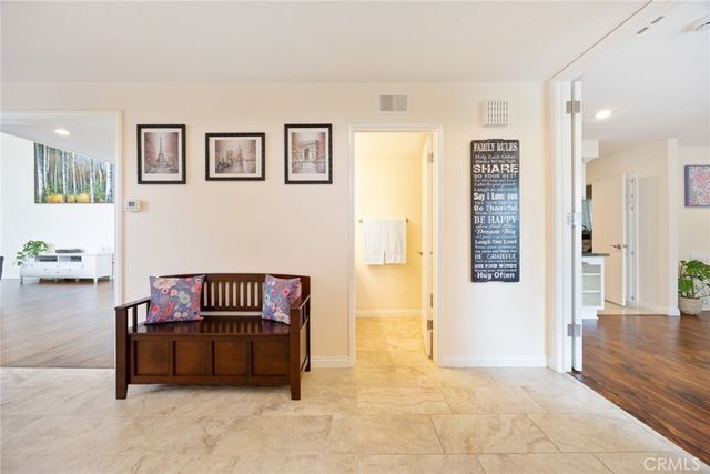 2321 Via Saldivar, Glendale, CA 91208