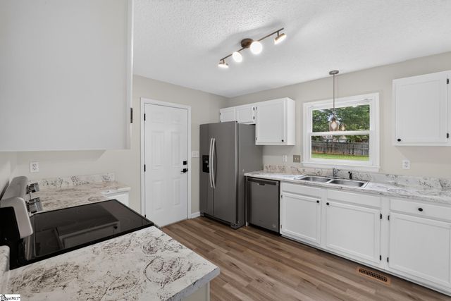 205 Ansley Drive, Simpsonville, SC 29681