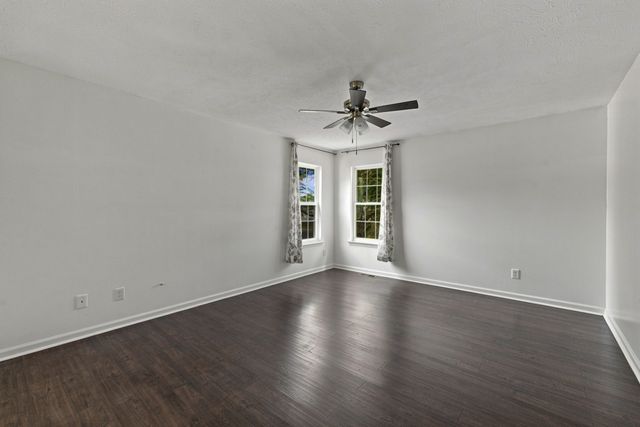 1420 Laurel Oak Dr, Antioch, TN 37013