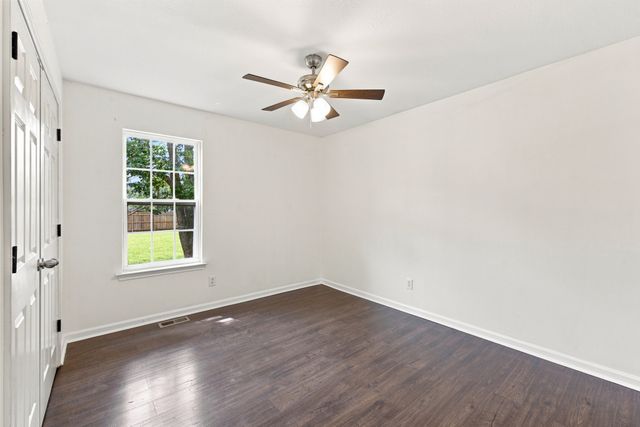 1420 Laurel Oak Dr, Antioch, TN 37013