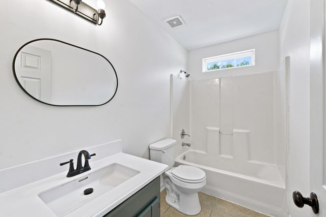 1420 Laurel Oak Dr, Antioch, TN 37013
