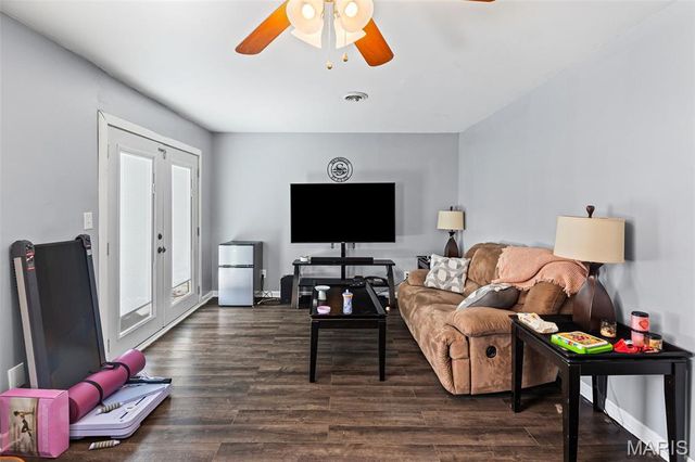 318 E Phillips Street, Mascoutah, IL 62258