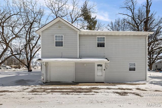 318 E Phillips Street, Mascoutah, IL 62258