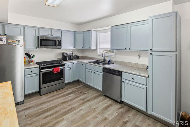 318 E Phillips Street, Mascoutah, IL 62258