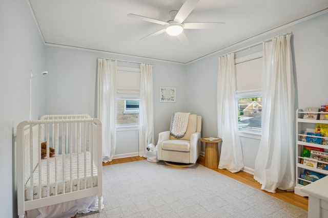 6319 N Le Mai Avenue, Chicago, IL 60646