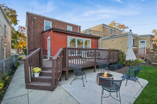 6319 N Le Mai Avenue, Chicago, IL 60646