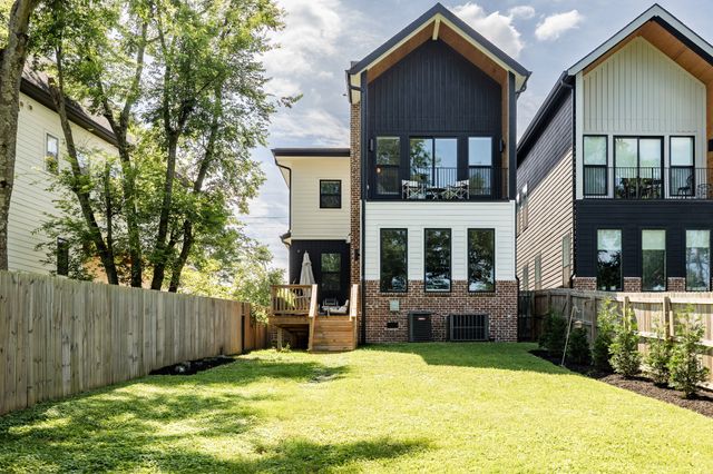 303A Riverside Dr, Nashville, TN 37206