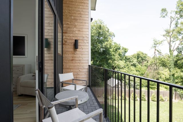 303A Riverside Dr, Nashville, TN 37206