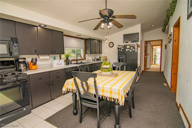 218 High Street, Amsterdam, OH 43903