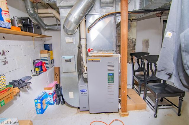 218 High Street, Amsterdam, OH 43903