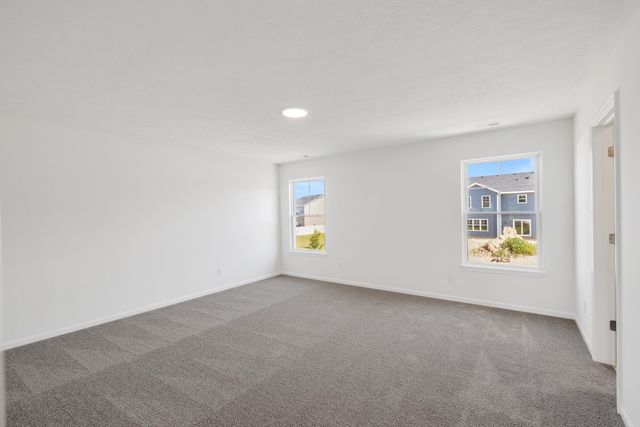 3758 Wild Grove Way, Valparaiso, IN 46385