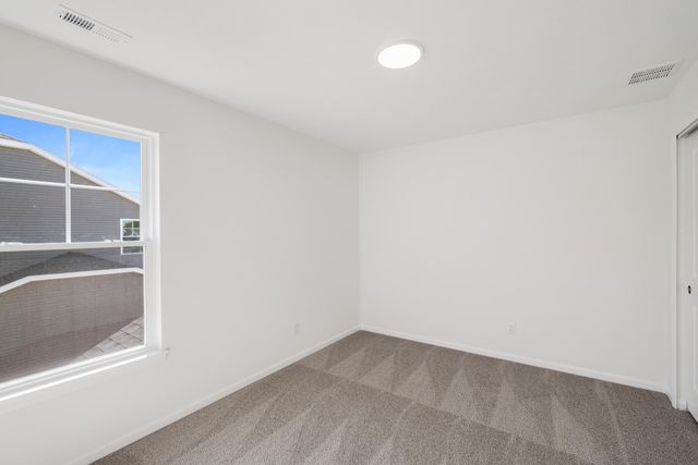 3758 Wild Grove Way, Valparaiso, IN 46385