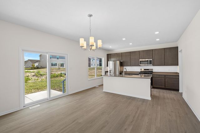 3758 Wild Grove Way, Valparaiso, IN 46385