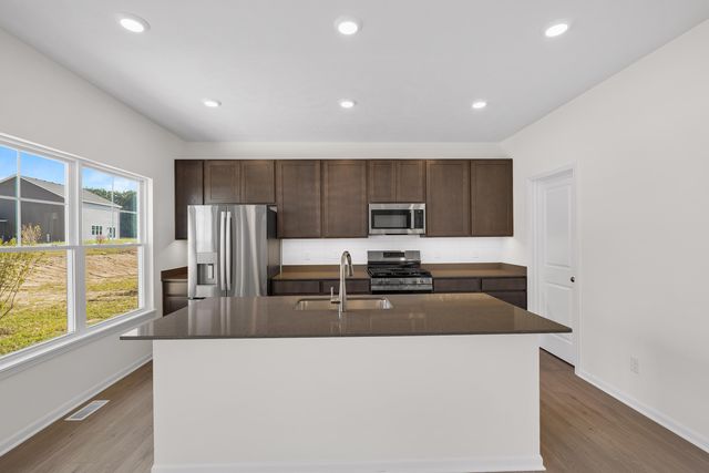 3758 Wild Grove Way, Valparaiso, IN 46385