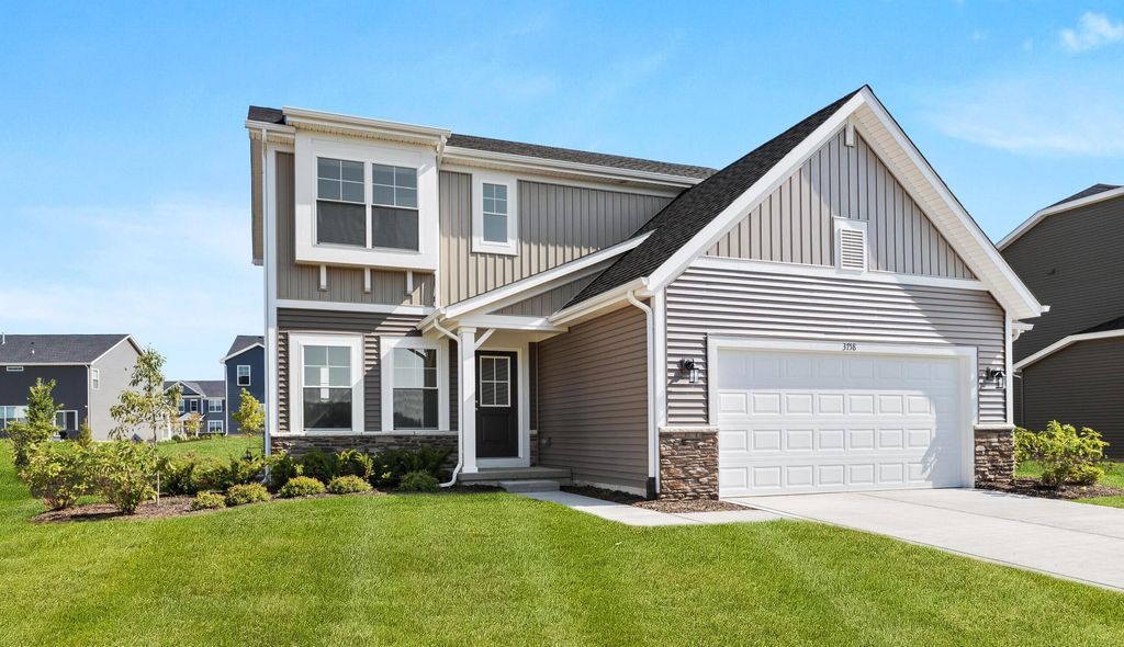 3758 Wild Grove Way, Valparaiso, IN 46385