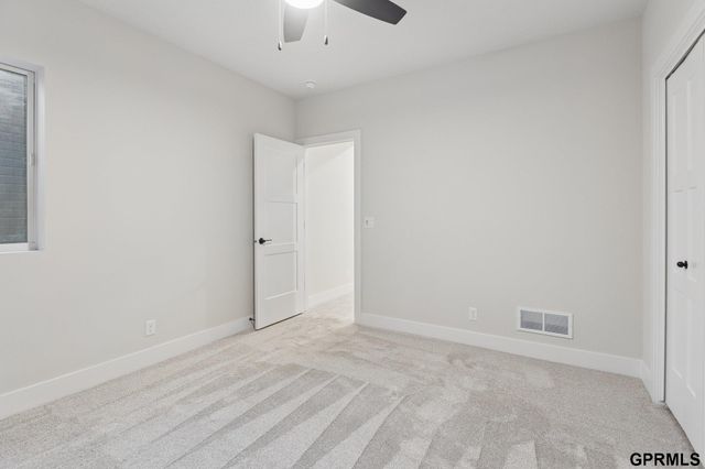 6317 S 208 Avenue, Elkhorn, NE 68022