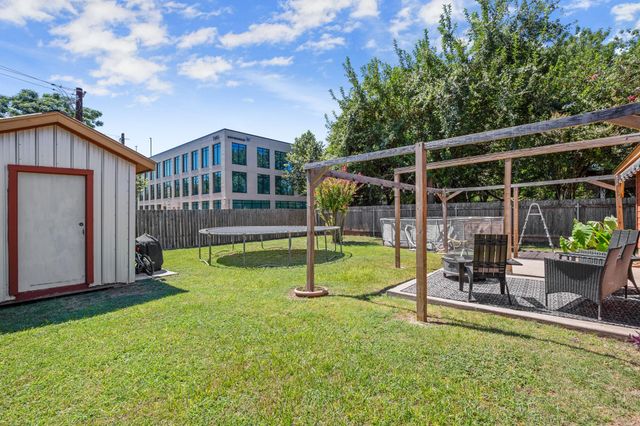 301 Tillery SQ W, Austin, TX 78702