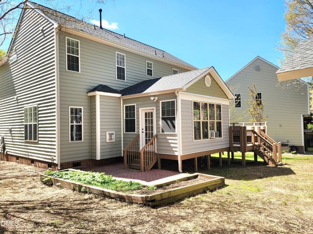 5210 Groveside Court, Raleigh, NC 27613