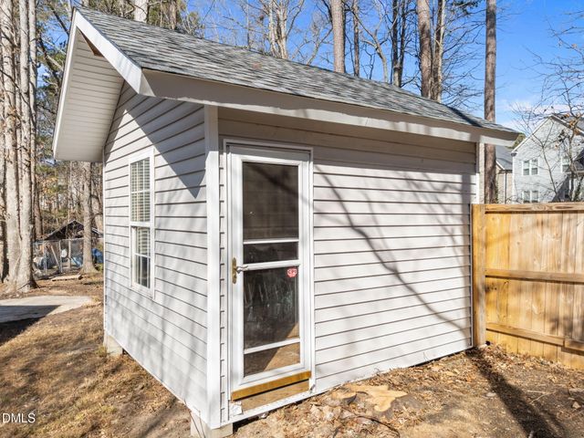 5210 Groveside Court, Raleigh, NC 27613