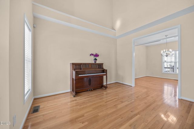 5210 Groveside Court, Raleigh, NC 27613