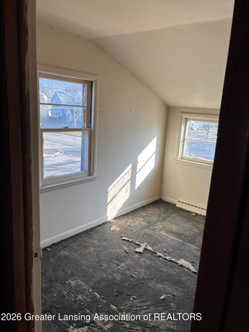 902 W Shiawassee Street, Lansing, MI 48915