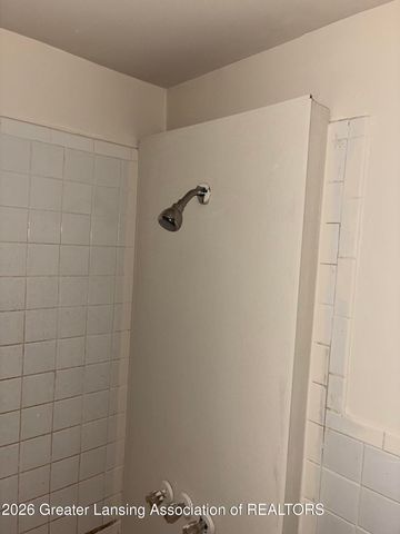 902 W Shiawassee Street, Lansing, MI 48915