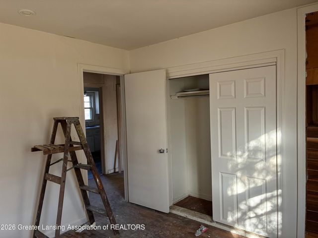 902 W Shiawassee Street, Lansing, MI 48915