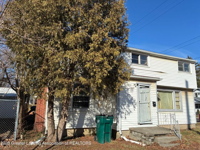 902 W Shiawassee Street, Lansing, MI 48915