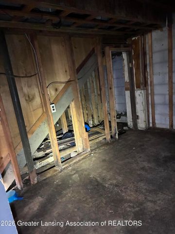 902 W Shiawassee Street, Lansing, MI 48915