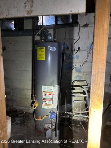 902 W Shiawassee Street, Lansing, MI 48915