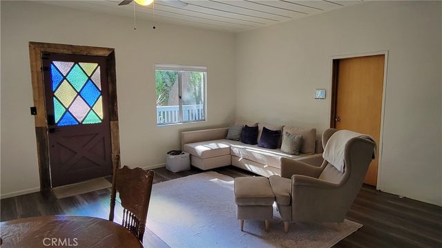 23812 Inspiration, Crestline, CA 92325