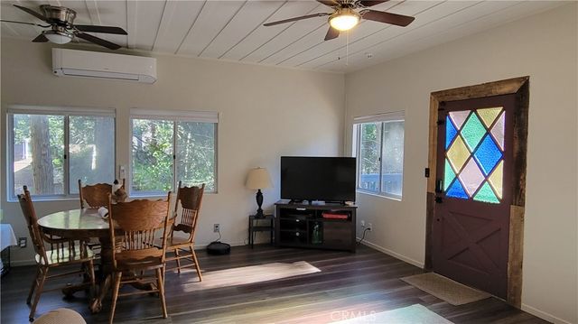 23812 Inspiration, Crestline, CA 92325