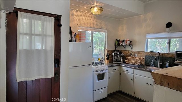 23812 Inspiration, Crestline, CA 92325