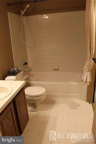 5219 RAVENS CREST DR, Plainsboro, NJ 08536