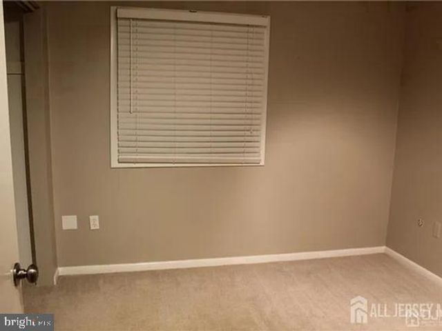 5219 RAVENS CREST DR, Plainsboro, NJ 08536