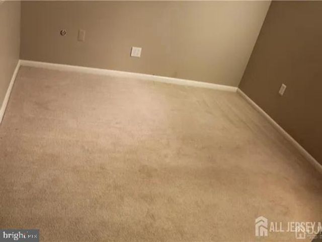 5219 RAVENS CREST DR, Plainsboro, NJ 08536