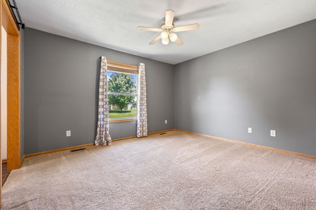 3113 SW Townpark Drive, Ankeny, IA 50023