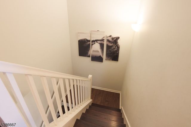 8409 Brittany Dr, Wayne Twp., NJ 07470