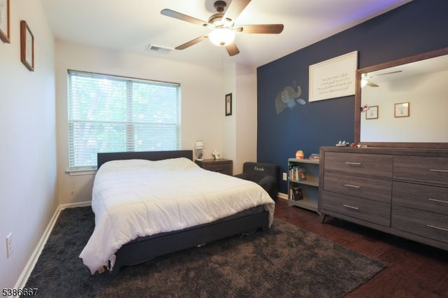 8409 Brittany Dr, Wayne Twp., NJ 07470