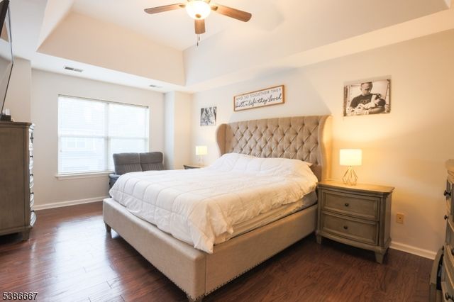 8409 Brittany Dr, Wayne Twp., NJ 07470