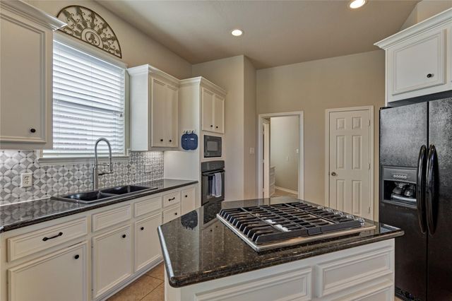 237 Blue Heron Drive, Montgomery, TX 77316