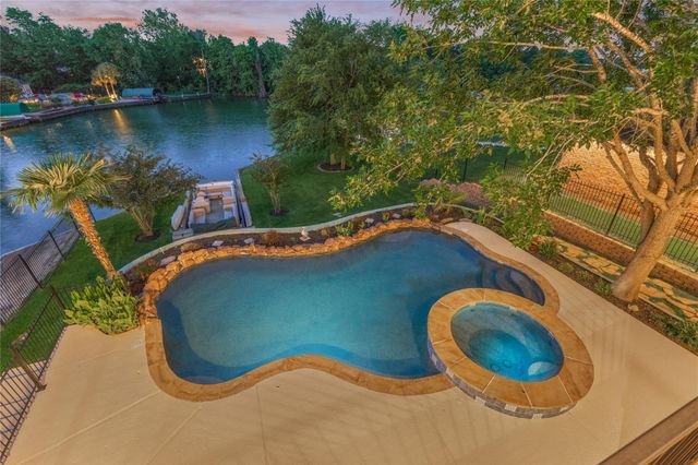 237 Blue Heron Drive, Montgomery, TX 77316