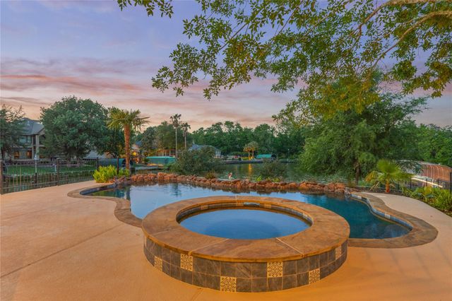 237 Blue Heron Drive, Montgomery, TX 77316
