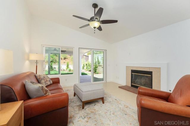 43765 Corte Amaya, Temecula, CA 92592