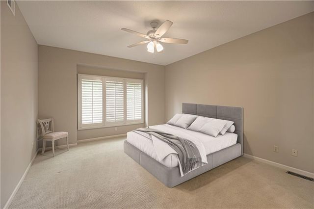 7226 W 144th Terrace, Overland Park, KS 66223