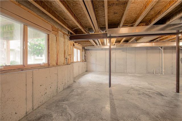 7226 W 144th Terrace, Overland Park, KS 66223