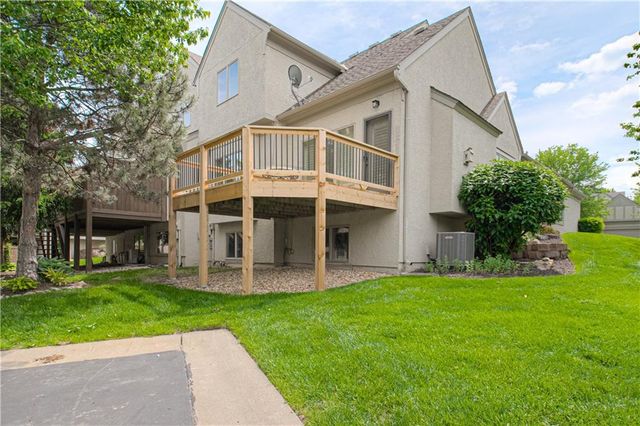 7226 W 144th Terrace, Overland Park, KS 66223