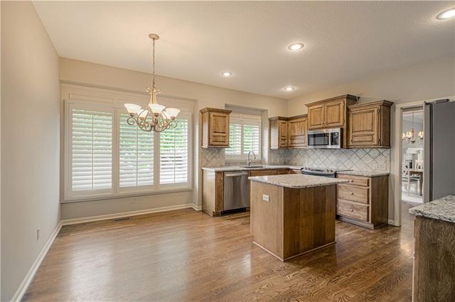 7226 W 144th Terrace, Overland Park, KS 66223