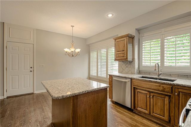 7226 W 144th Terrace, Overland Park, KS 66223