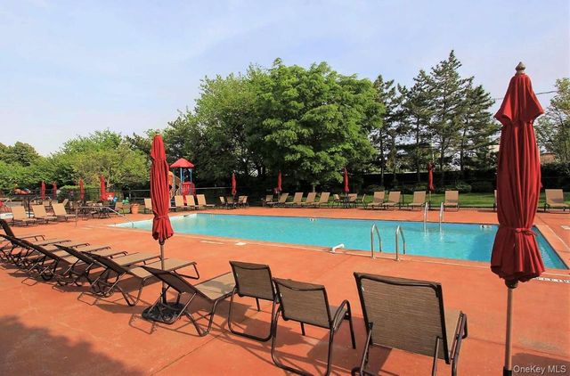 100 Daly Boulevard 1306, Oceanside, NY 11572